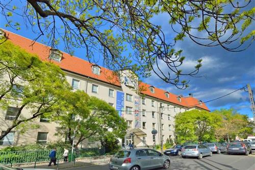 Kodolányi János University College